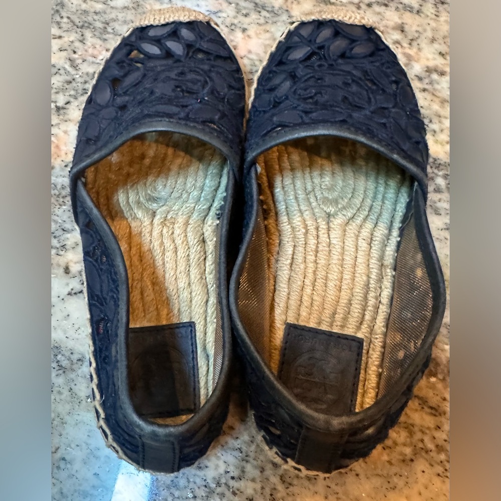 Tory Burch Rhea Lace Blue Espadrilles flats/shoes in great condition. Size 6 - Picture 5 of 8